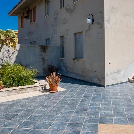 San Lorenzo House * Pachino